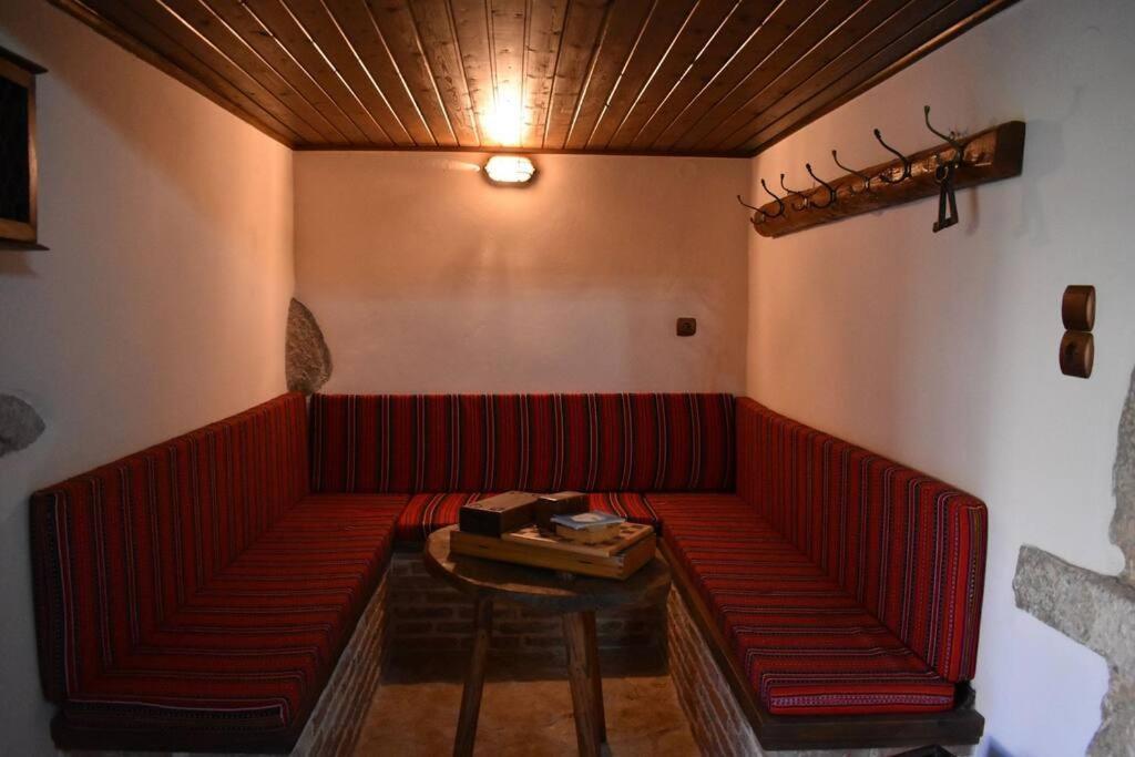 Traditional Villa With Pool In Sfakia Imbros エクステリア 写真