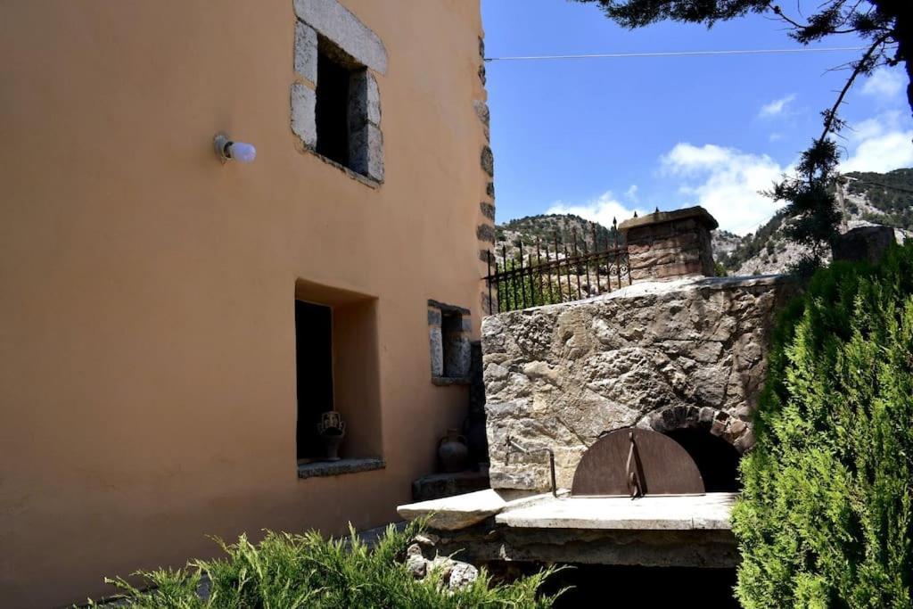 Traditional Villa With Pool In Sfakia Imbros エクステリア 写真